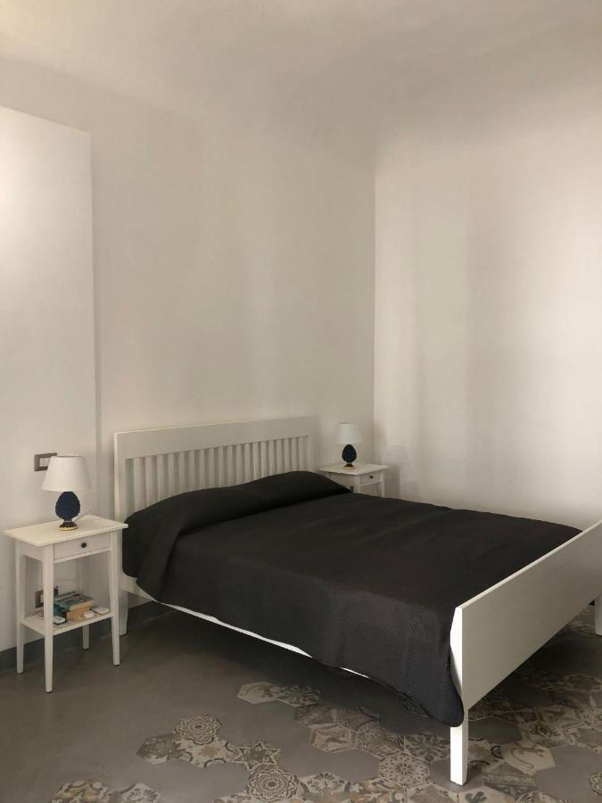 City Center Apartment Da Felu Palerme Extérieur photo
