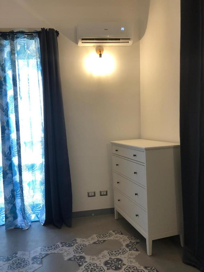 City Center Apartment Da Felu Palerme Extérieur photo