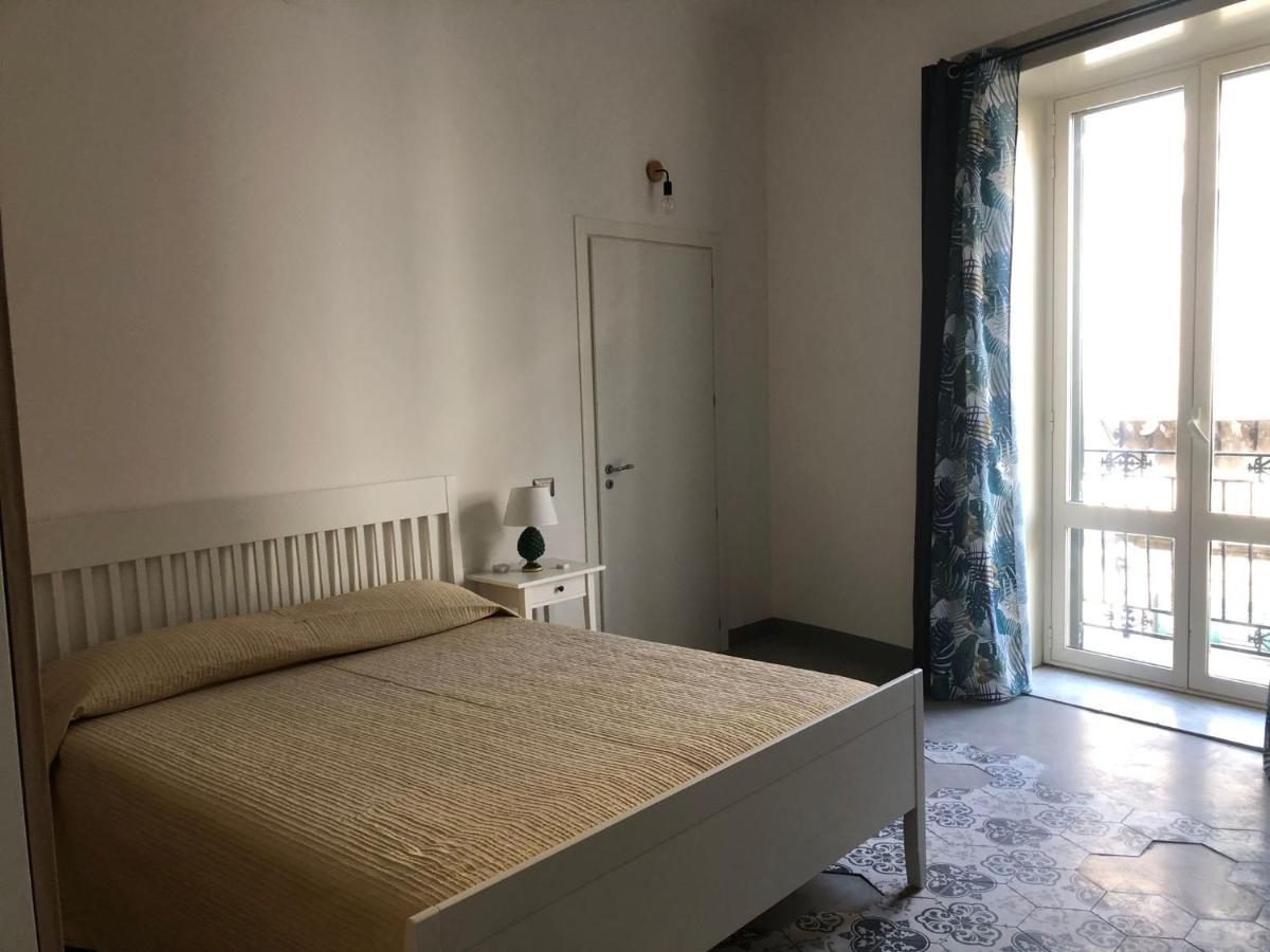 City Center Apartment Da Felu Palerme Extérieur photo