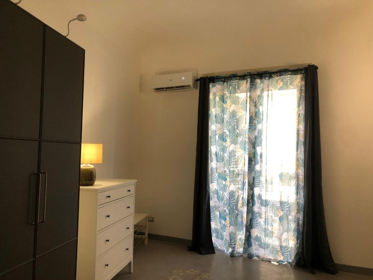 City Center Apartment Da Felu Palerme Extérieur photo