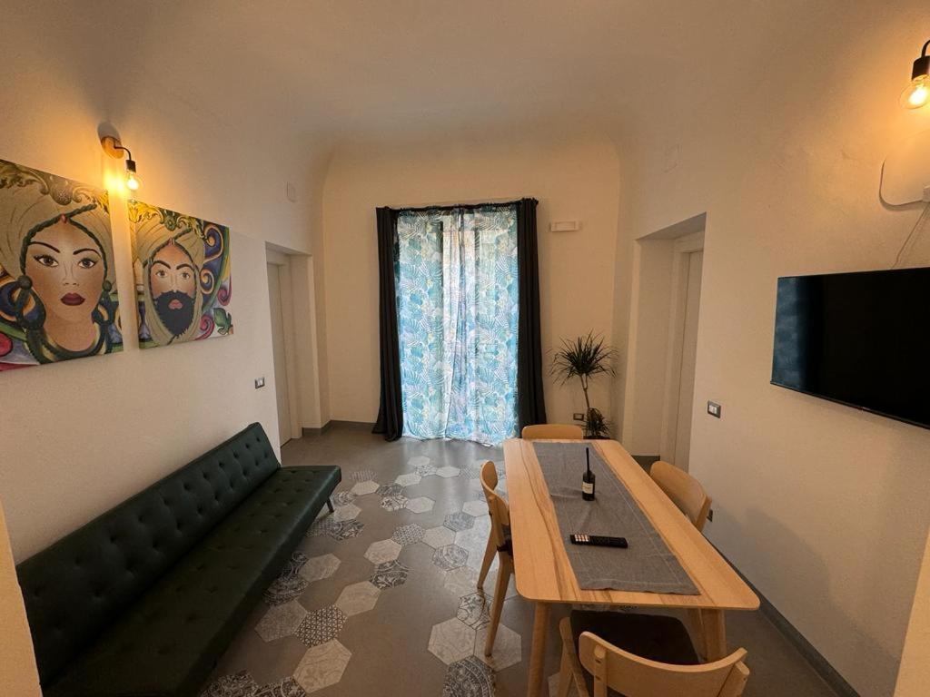 City Center Apartment Da Felu Palerme Extérieur photo
